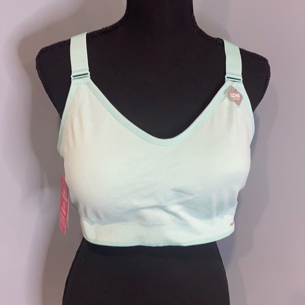 New with tags sports bra